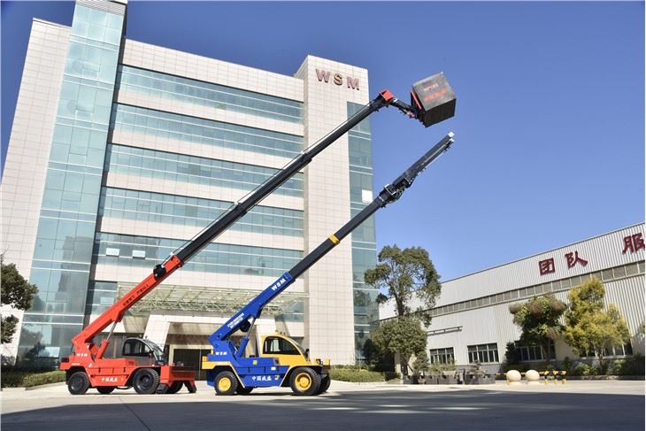 Boom Lift Truck With Telescopic Function